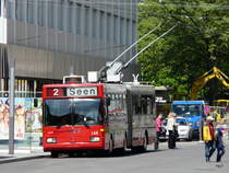 Stadtbus Winterthur - Trolleybus Mercedes O 405 GTZ Nr.144 unterwegs auf der Linie 2 in Winterthur am 11.05.2010