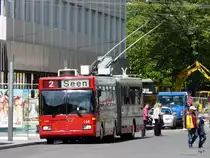 Stadtbus Winterthur - Trolleybus Mercedes O 405 GTZ Nr.144 unterwegs auf der Linie 2 in Winterthur am 11.05.2010
