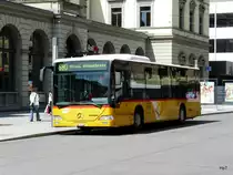 Postauto - Mercedes Citaro  ZH 67476 vor dem Bahnhof Winterthur am 11.05.2010