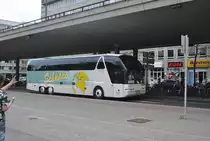Ein Neoplan Skyliner,im  Bremen am 23.05.10.