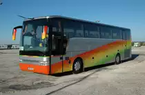 Ein Vanhool Acron Reisebus in Figueira da Foz / Portugal gesehen und am 20.05.2010 fotografiert.