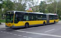 Mercedes-Benz O 530 I (Citaro) auf der Linie M49 nach Staaken Heerstra�e/Nennhauser Damm an der Haltestelle Charlottenburg Savignyplatz.