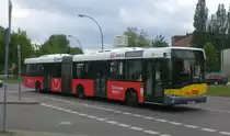 Solaris Urbino auf der Linie 236 nach Spandau Gatower Stra�e/Heerstra�e am U-Bahnhof Haselhorst.