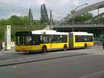 MAN Niederflurbus 2. Generation als SEV f�r die U-Bahnlinie 2 zwischen S+U Bahnhof Pankow und U-Bahnhof Senefelder Platz.