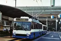 VBL Luzern Nr. 273 NAW/R&J-Hess Trolleybus am 24. April 2010 Luzern, Bahnhof