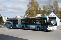 Stadtwerke R�sselsheim (GG SW 965) macht Werbung f�r Thomas Rehbein Seniorenpflege.
Aufgenommen am HBF R�sselsheim.
10.4.2010