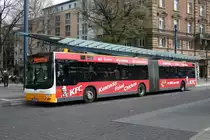 MVG 770 (MZ SW 770) macht Werbung f�r KFC.
Aufgenommen am HBF Mainz.
10.4.2010