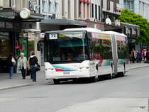 asm - Neoplan Nr.83 unterwegs auf der Linie 72 in der Bahnhofsstrasse von Biel am 21.05.2010