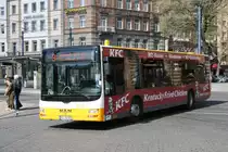 MVG 824 (MZ SW 824) macht Werbung f�r KFC.
Aufgenommen am HBF Mainz.
10.4.2010