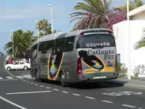 29.05.10,SCANIA-Irizar an der Playa de los Pocillos auf Lanzarote/Kanaren.