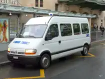 TL - Renault Nr.01  VD 57868 bei den Bushaltestellen vor dem Bahnhof Lausanne am 10.05.2010