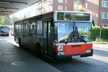 Der unmittelbar vor der Ausmusterung stehende 8136 der Firma Jasper am 4.Juni 2010 in Barmbek