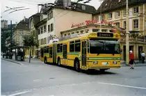 Aus dem Archiv: TN Neuch�tel Nr. 165 FBW/Hess Gelenktrolleybus am 10. Juli 1999 Neuch�tel, Place Pury