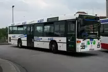 MB O405N� der KVG mit der Nummer 803 am 9.Juni 2010 am Bf.Harburg