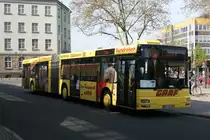 Am Wochenende des 24.4.2010 wurde SEV zwischen Oberhausen und Wesel gefahren.
Hier steht Graf Reisen 425 (HER AG 165) am HBF Oberhausen.
 