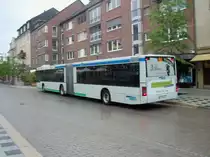 MAN NL Genlenkbus, in der Burgdorferstra�e/Lehrte, am 11.06.2010.