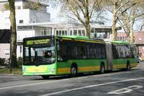 STO 632 (OB SZ 9632).
hier mit der Linie SB93 am HBF Oberhausen.
24.4.2010