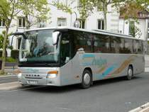 Setra S 415 GT  WT:TR 302 bei den Bushaltestellen in Waldshut am 20.05.2010