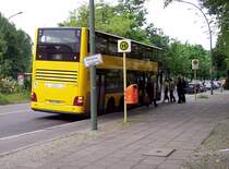 BVG, Bus Nr. 3130, Linie 200, Haltestelle Danziger Strae/Kniprodestrae
(12.06.2010)
