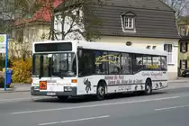 Klingenfu� 9243 (ME KL 834) (Ex G�ke Erftstadt  BM DA 286) f�hrt im Sch�lerverkehr in Essen Kettwig.
Nach einem langen Tag geht es wieder zur�ck zum Firmensitz nach Velbert.
Aufgenommen auf der Ringstr. in Essen Kettwig.
19.4.2010