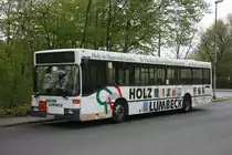 Klingenfu� (ME KL 646) (Ex Regionale Verkehrsgesellschaft Dahme-Spreewald (RVS)  LDS-VG 20) macht Werbung f�r Holz Lumbeck.
Aufgenommen am Schwimmzentrum in Essen Kettwig.
21.4.2010