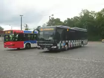 Solaris Urbino12 EEV, Wagen 4170 der BSAG steht in Sebaldsbr�ck neben einem MB O530 Citaro aus F�rth. Der Citaro steht hier anl�sslich der 7. Internationalen Stra�enbahnmodell Ausstellung. Der Citaro war also leider nur zu Gast. Das Bild entstand im �ffentlich zug�glichen Bereich der Bus und Stra�enbahn H Sebaldsbr�ck. 