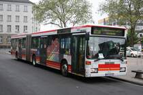 Urban Reisen (BOT FU 535) (Ex STO 535) macht Pause am HBF Oberhausen.
Gleich geht es wieder mit SEV fr die RE5/RB35 nach Wesel.
2.5.2010
