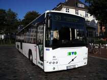 VOLVO 8700 LE der KVG (Stade) im S1-Ersatzverkehr, Bf. Hamburg-Altona.
Dieses ist der 5000. Volvo-Bus aus dem polnischen Werk in Wroclaw.