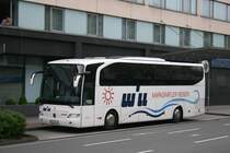 Diesen Reisebus von Markgrfler Reisen habe ich in der Essener Innenstadt aufgenommen.
3.5.2010 