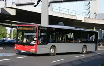 Rheinbahn 7547 (D NM 7547).
Aufgenommen am Flughafen D�sseldorf mit der Linie 760.
5.5.2010