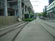 Setra Busse. Die Aufnahme des Fotos war am 21.06.2010 am Hauptbahnhof in Saarbr�cken. Das Geb�ude das  auf dem Foto zu sehen ist wird die neue Europa Gallerie (vorher Saar Gallerie). Im Herbst 2010 soll gro�e Er�ffnung sein.
