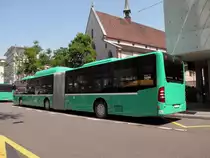 Ganz neu auf den Buslinien der BVB anzutreffen ist der Mercedes Citaro mit der Betriebsnummer 721. Hier steht er am Claraplatz auf der Linie 34 Richtung Bottmingen. Die Aufnahme stammt vom 26.06.2010.