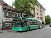 Mercedes Citaro mit der Betriebsnummer 716 f�hrt Richtung Claraplatz auf der Linie 38. Die Aufnahme stammt vom 20.06.2010.