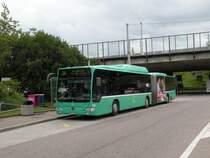 Mercedes Citaro mit der Betriebsnummer 710 bedient die Haltestelle Wettsteinallee und fhrt Richtung dann Richtung Claraplatz. Die Aufnahme stammt vom 21.06.2010.
