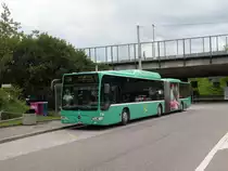 Mercedes Citaro mit der Betriebsnummer 710 bedient die Haltestelle Wettsteinallee und f�hrt Richtung dann Richtung Claraplatz. Die Aufnahme stammt vom 21.06.2010.