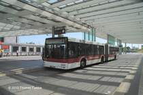 NAN NL G (Kenzeichen BS -00 103) auf der Linie 419 am Braunschweiger HBf am 27.06.10