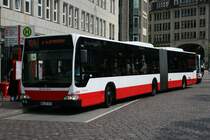 Hochbahn 7911 am 21.Juni 2010 am Rathausmarkt
