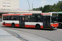 Hochbahn 1732 am 29.Juni 2010 auf der Busanlage Poppenbttel