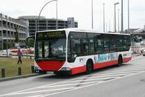 Hochbahn 2311 am 30.Juni 2010 am Flughafen