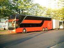  Red Car  Setra vor dem Berliner Ostbahnhof.

S.H.