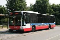 Hochbahn 2706 am 29.Juni 2010 an der Haltestelle Fahrenkrn