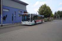 Mercedes von Typ Citaro, am ZOB in Wunstdorf in August ´09