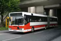 Lange Reisen (DO RL 53) fuhr am 15.5.2010 SEV zwischen Bochum und Dortmund f�r die S-Bahn S1.
Aufgenommen am Bahnhof Langendreer.


