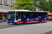 Hochbahn Schnellbus mit der Nummer 6909 am 7.Juli 2010 am Rathausmarkt
