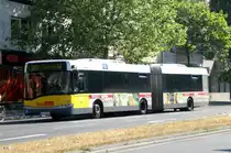 Solaris Urbino auf der Linie M27 nach S+U Pankow am U-Bahnhof Pankstra�e.