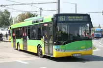 STOAG 626 (OB ST 9626) kommt hier mit der Linie 957 am Bahnhof Oberhausen Sterkrade an.
20.5.2010