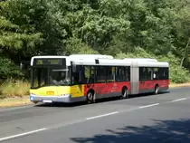 Solaris Urbino auf der Linie 316 nach Potsdam Glienicker Br�cke nahe der Haltestelle Wannsee Sch�ferberg.