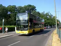 MAN Lion's City DD (Doppelstock) auf der Linie 316 nach Potsdam Glienicker Br�cke am S-Bahnhof Wannsee.