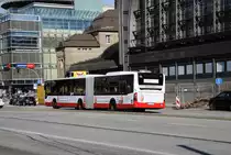WG 7703 von Typ Citaro G, fuhr am 19. Juli 2010 (Mein Geburstag) am Hauptbahnhof in Hamburg.