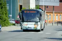 W�hrend die meisten St�dte in Norwegen auf Vollwerbung verzichten, sind in Trondheim mehrere Ganzwerbebusse unterwegs, zum Beispiel Wagen 873 (Scania/Vest), der f�r eine Fast-Food-Kette wirbt. 